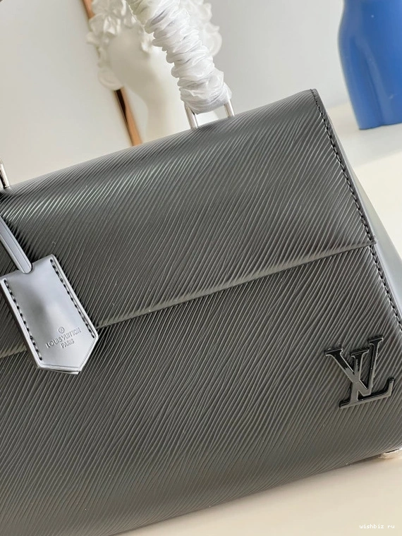 WIS VUITTON CHANELUNY LOUIS BB 1225